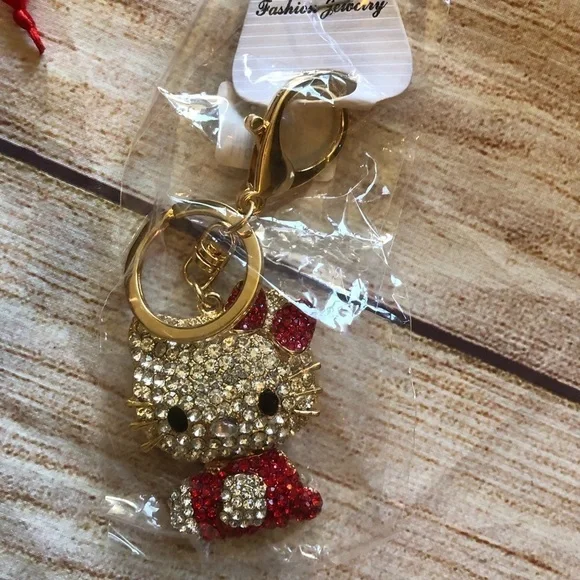 Hello Kitty Key Chain - Picture 2 of 3